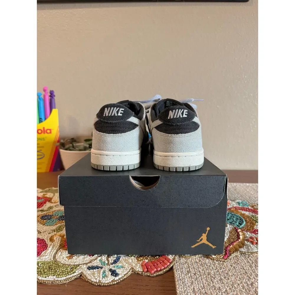 2017 Nike SB Zoom Dunk Low Pro Black Wolf Grey White Smoke Shadow 854866 001